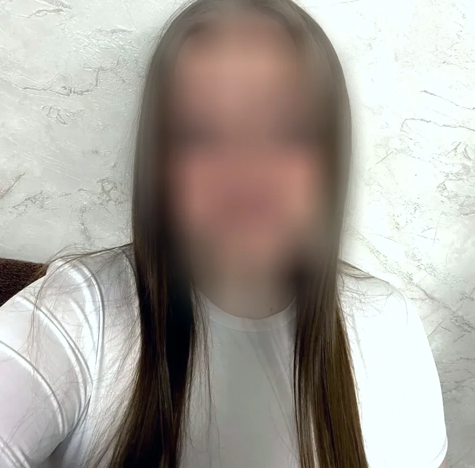 Elin, 21